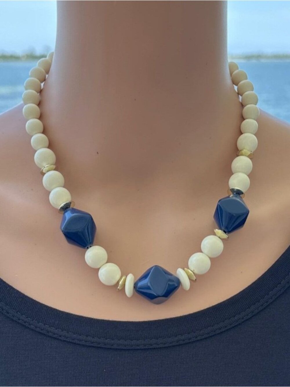 Vintage Necklace White Navy Blue Beaded 18 Inch Length